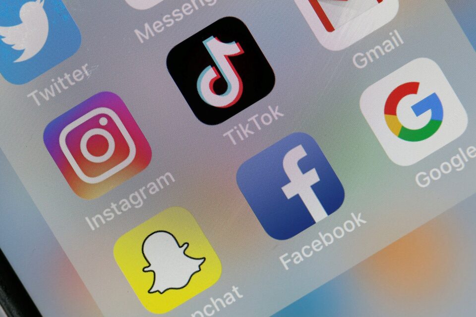 Cómo aprovechar Instagram Reels y TikTok para vender online