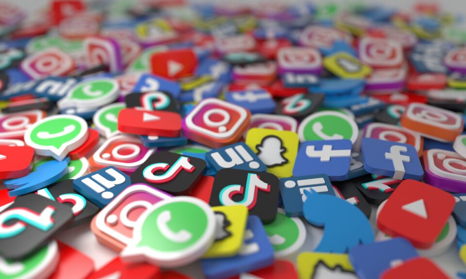 Servicio de redes sociales: qué debería incluir realmente
